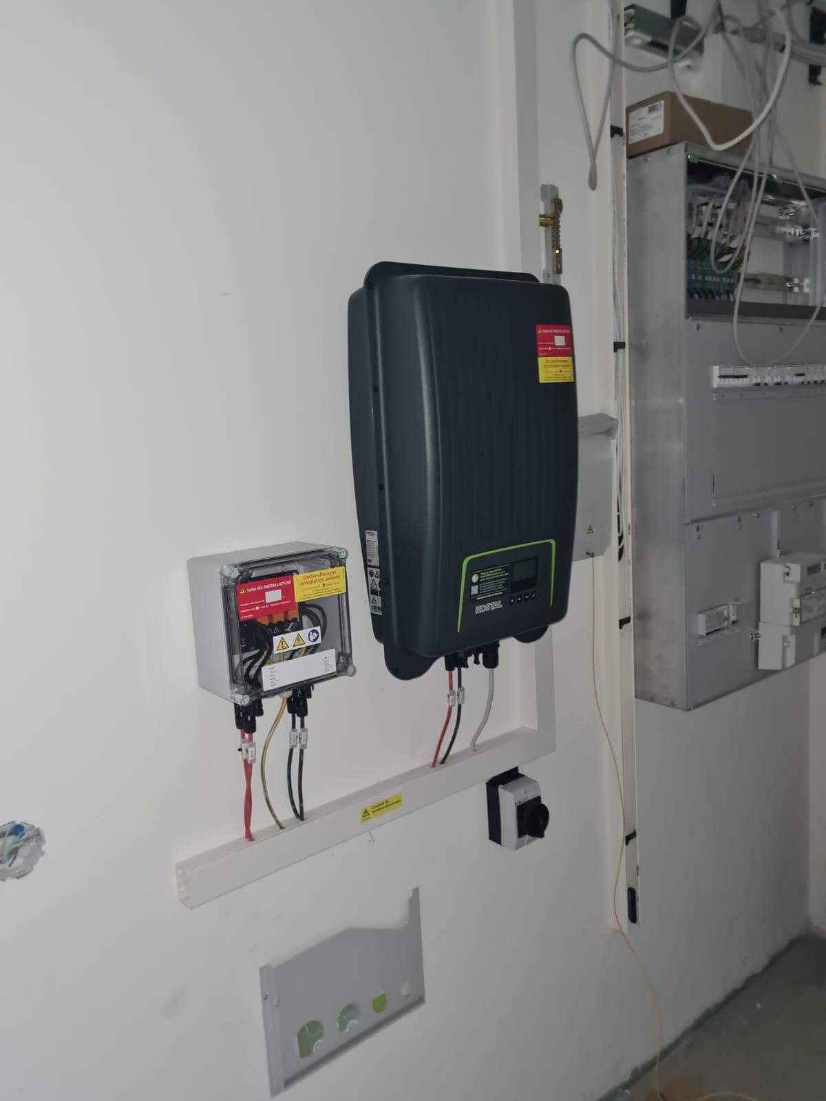 Inversor Kostal e caixa DC